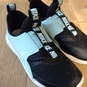 Girls Nike size 12